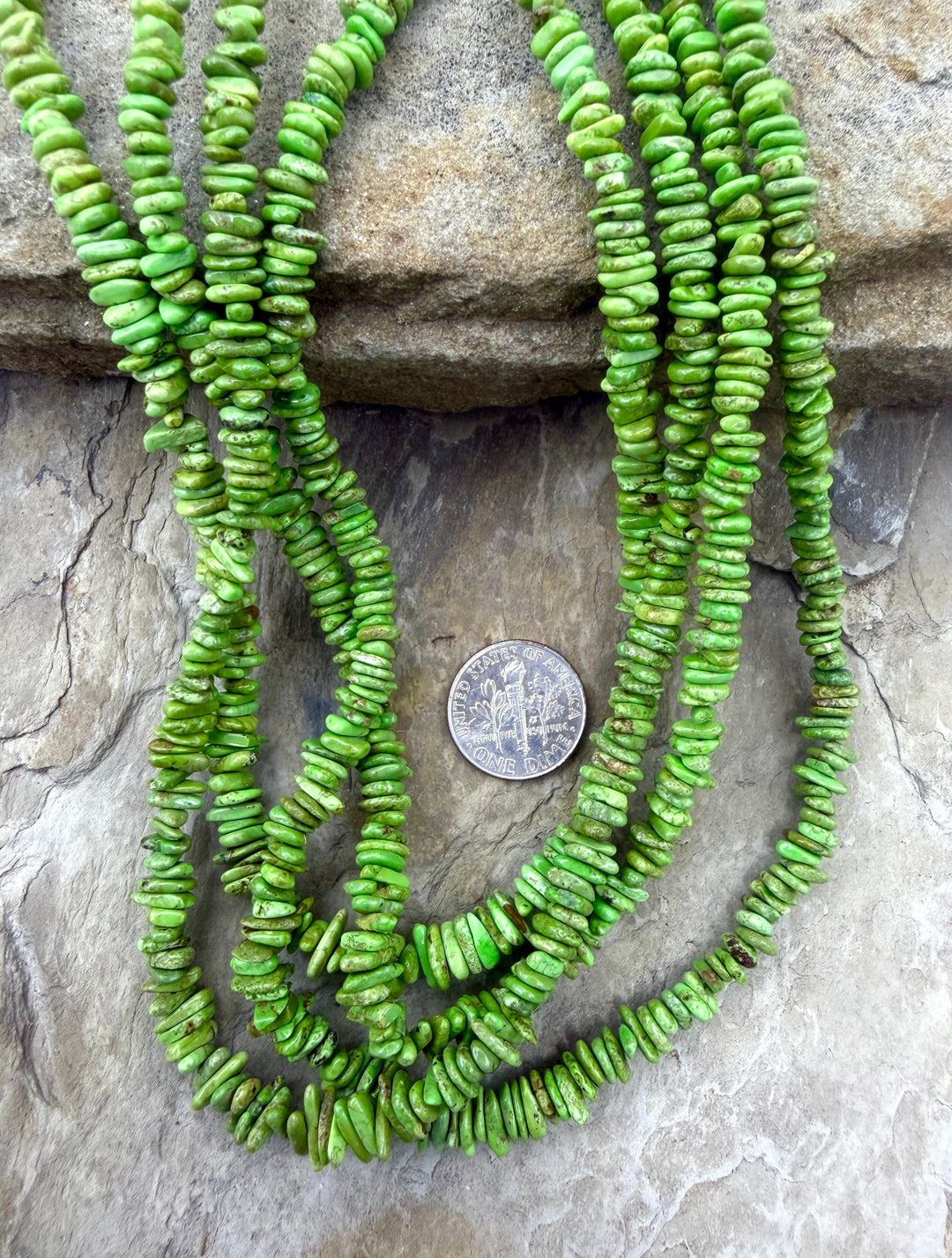 RARE Gaspeite (Canada) Graduated 4-7mm Flat Chip Beads 16