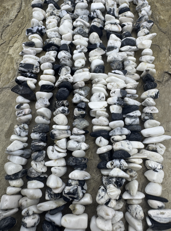 RARE High Quality White Buffalo (Nevada) 4-6mm Chip Beads