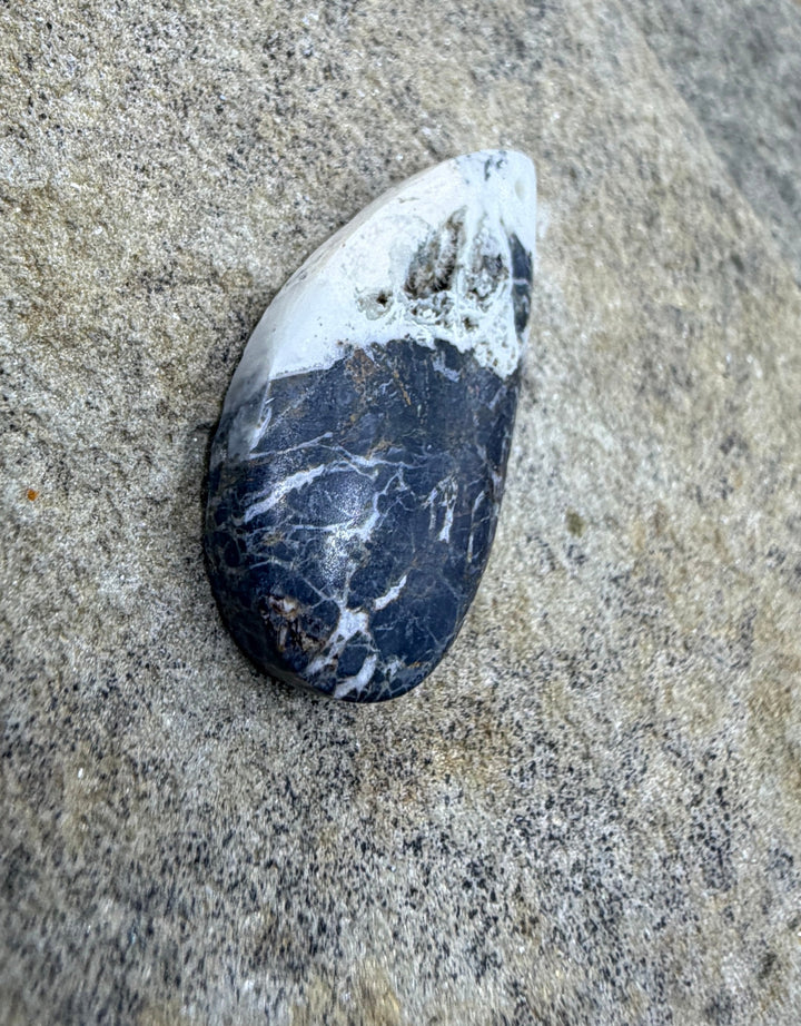 RARE High Quality White Buffalo (Nevada) Focal Pendant Bead