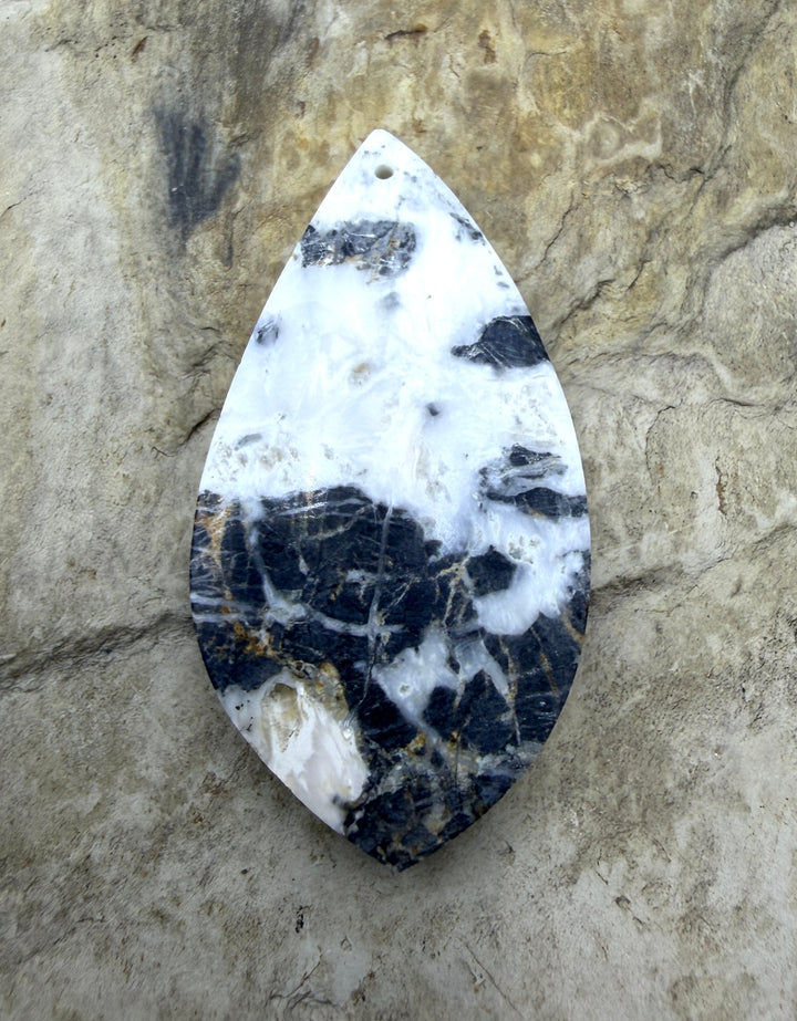 RARE High Quality White Buffalo (Nevada) Focal Pendant Bead