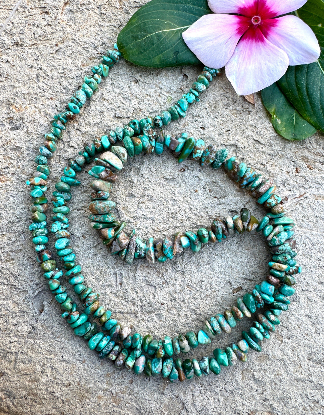 RARE NATURAL Carico Lake Turquoise (Nevada) Graduated