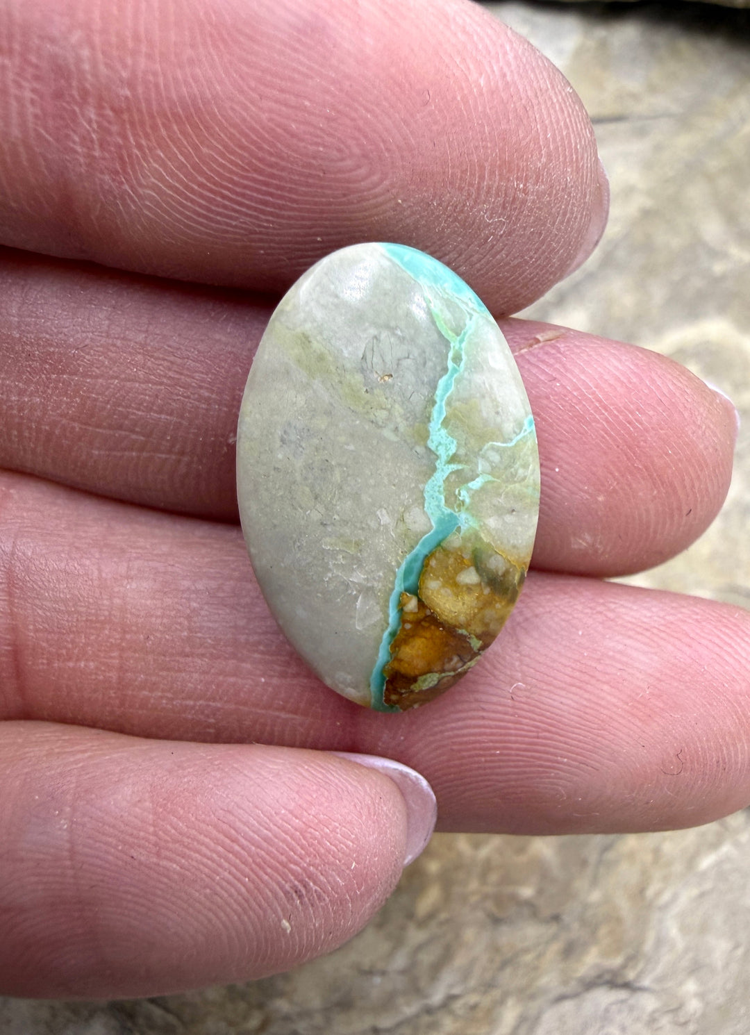 RARE Royston Ribbon Turquoise (NV) 14x22mm Oval Focal Bead