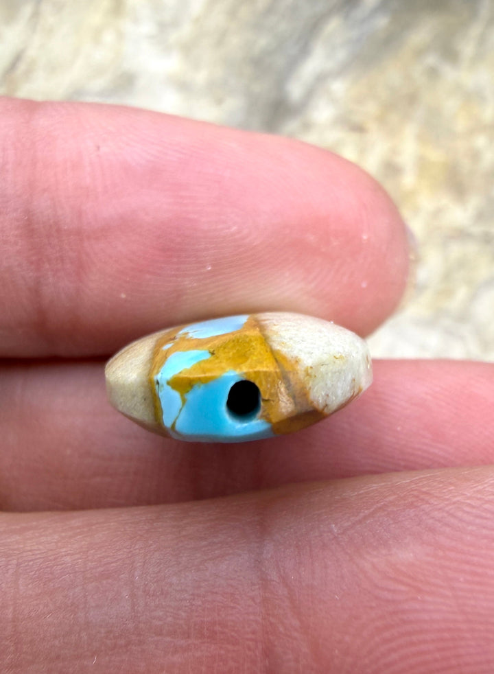 RARE Royston Ribbon Turquoise (NV) 14x22mm Oval Focal Bead