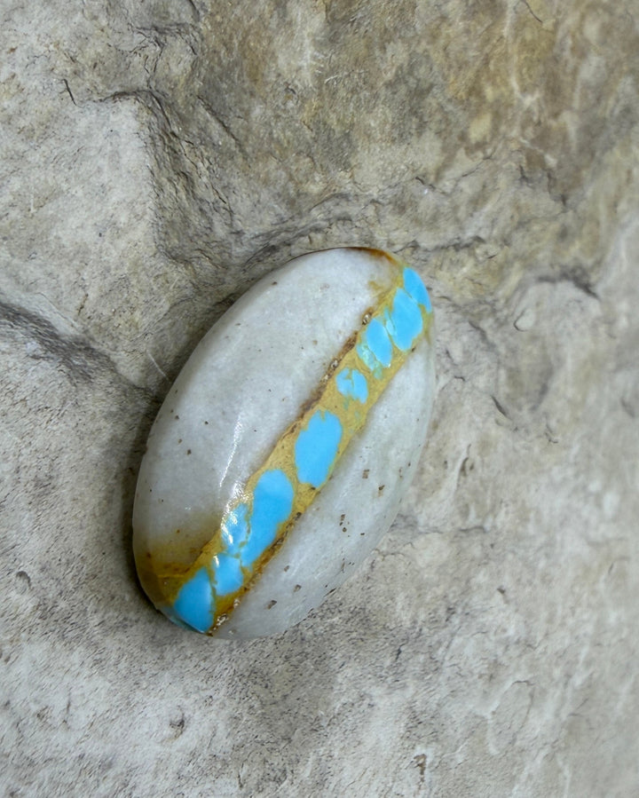 RARE Royston Ribbon Turquoise (NV) 16x23mm Oval Focal Bead