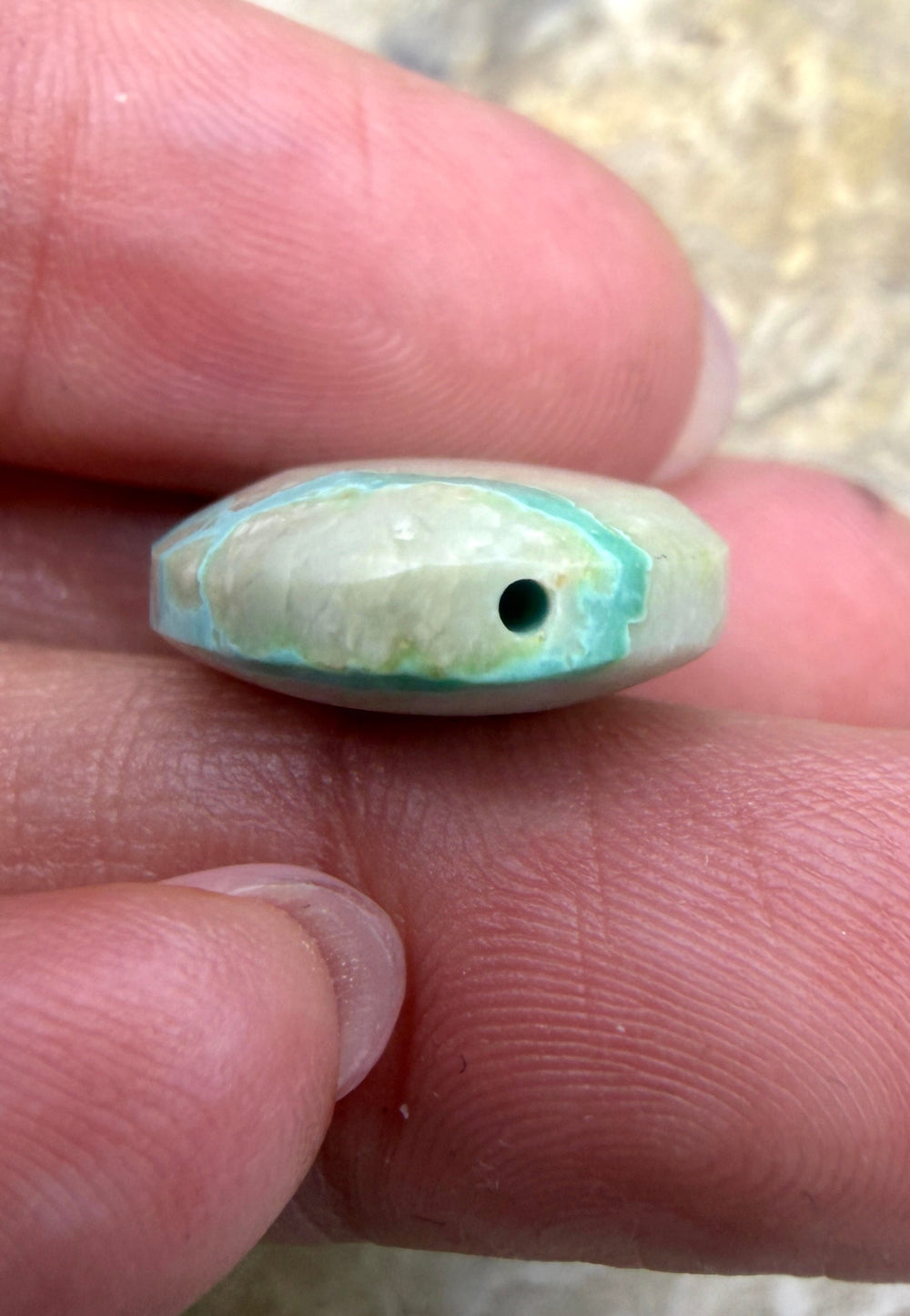 RARE Royston Ribbon Turquoise (NV) 16x23mm Oval Focal Bead