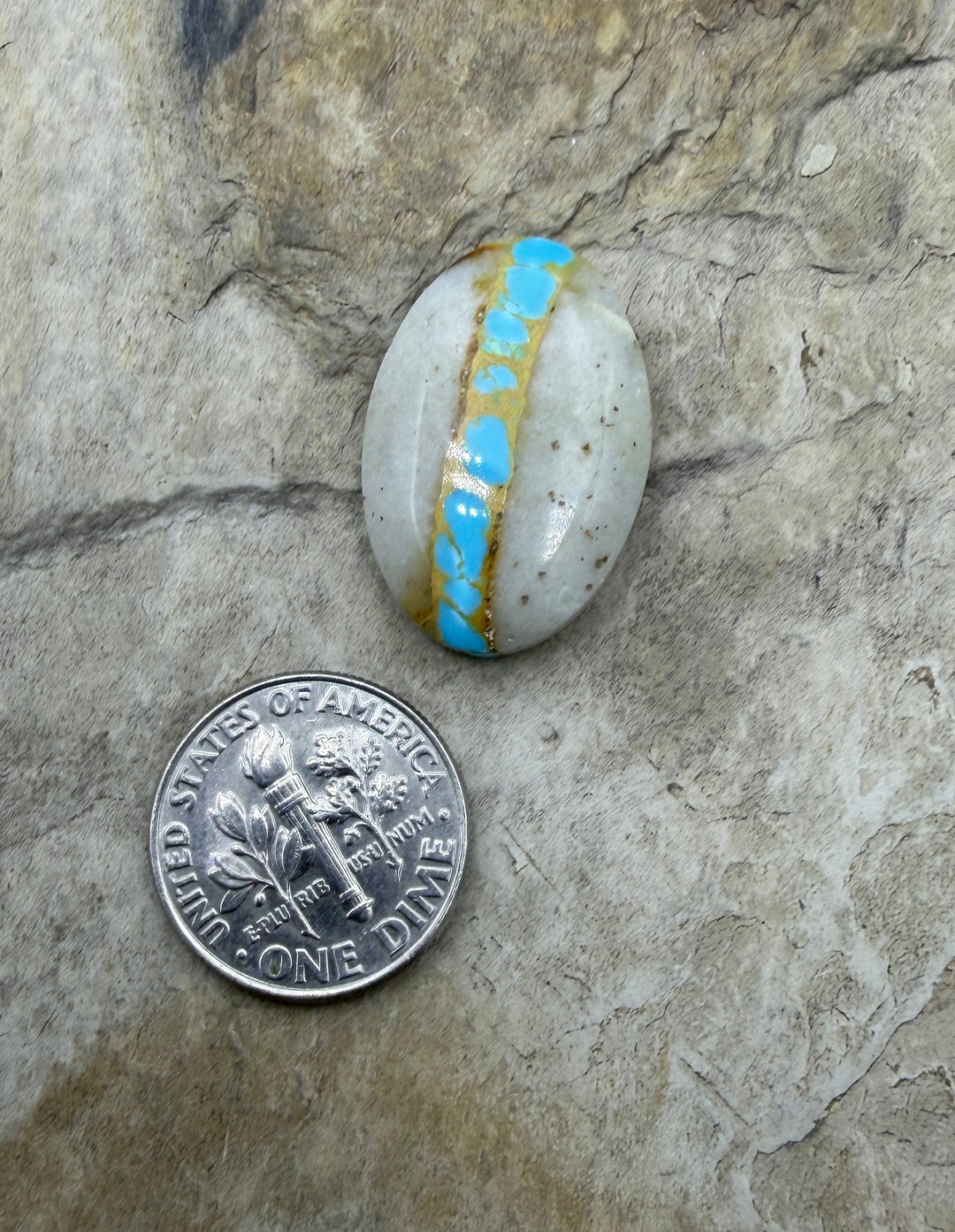 RARE Royston Ribbon Turquoise (NV) 16x23mm Oval Focal Bead