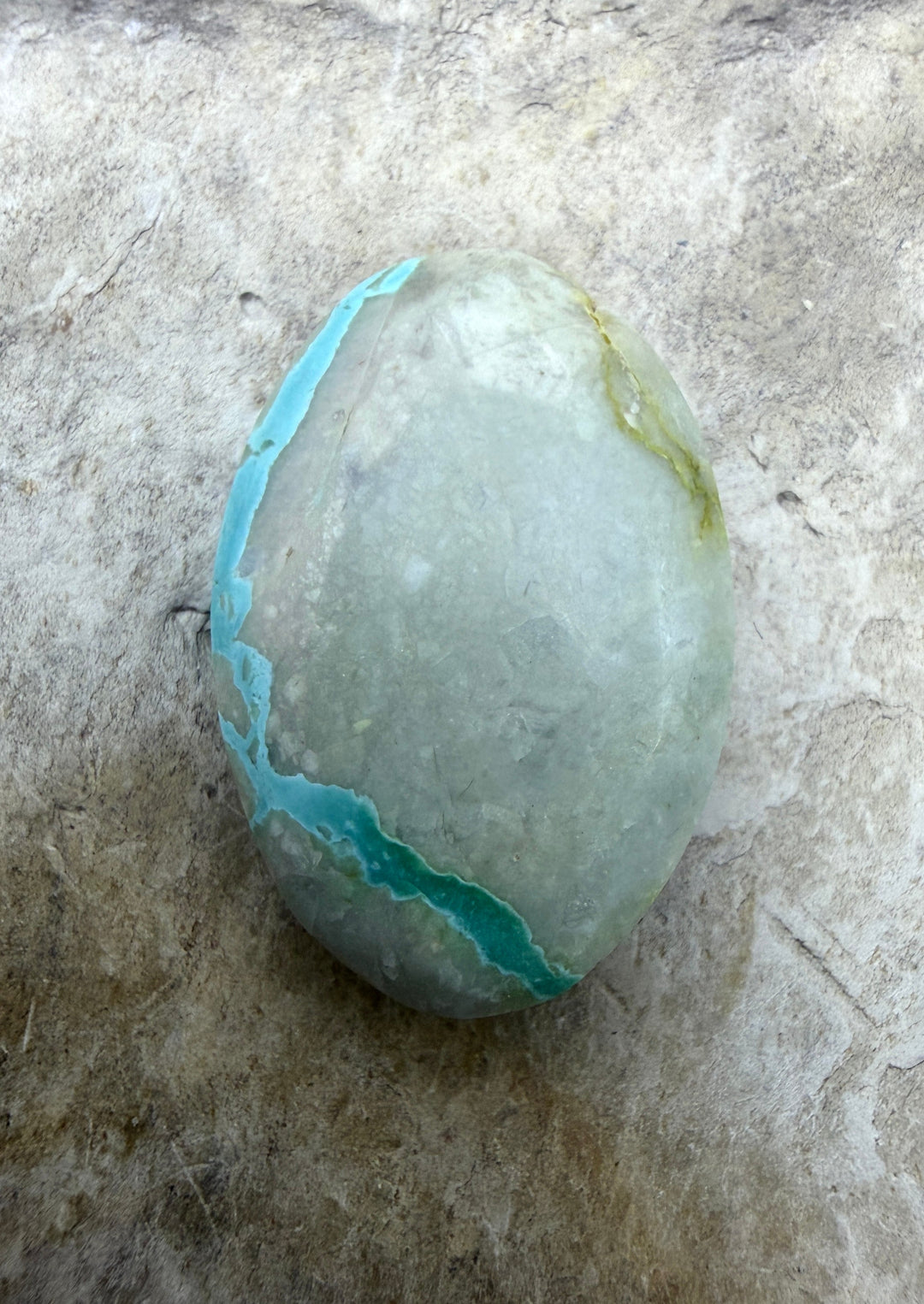 RARE Royston Ribbon Turquoise (NV) 16x23mm Oval Focal Bead