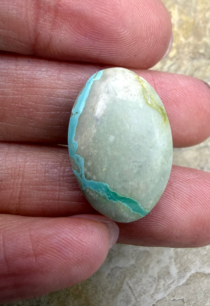 RARE Royston Ribbon Turquoise (NV) 16x23mm Oval Focal Bead