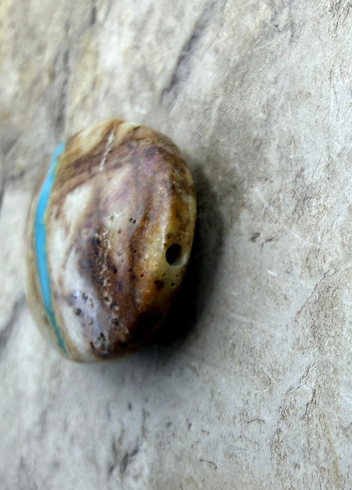 RARE Royston Ribbon Turquoise (NV) 18x24mm Oval Focal Bead