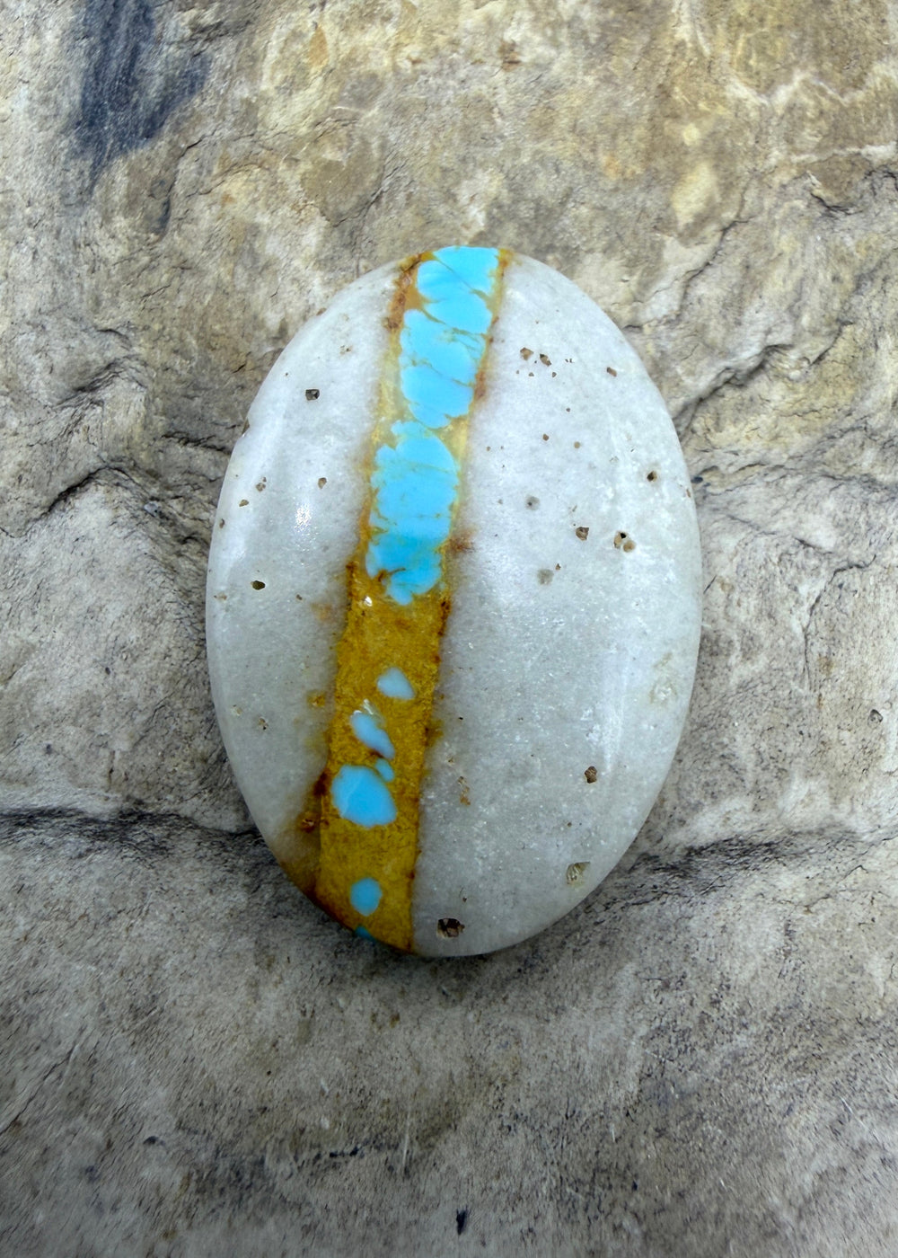 RARE Royston Ribbon Turquoise (NV) 18x26mm Oval Focal Bead