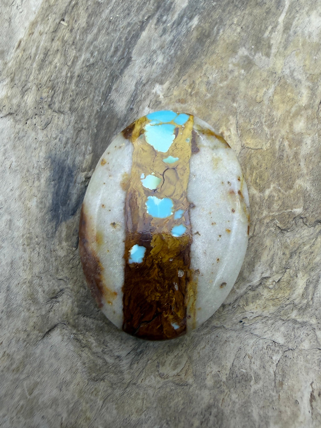 RARE Royston Ribbon Turquoise (NV) 22x30mm Oval Focal Bead