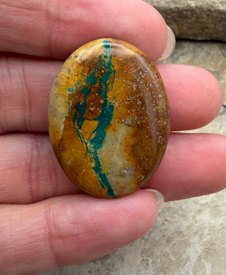 RARE Royston Ribbon Turquoise (NV) 24x32mm Oval Focal Bead