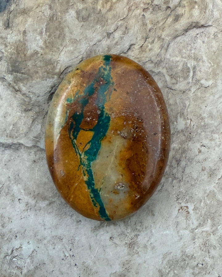 RARE Royston Ribbon Turquoise (NV) 24x32mm Oval Focal Bead
