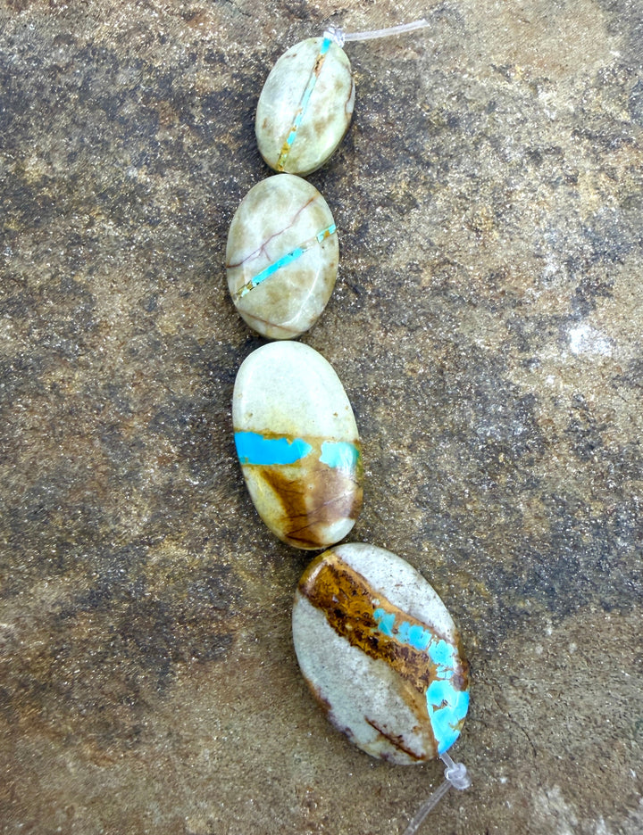 RARE Royston Ribbon Turquoise (NV) Handcut Graduated Oval