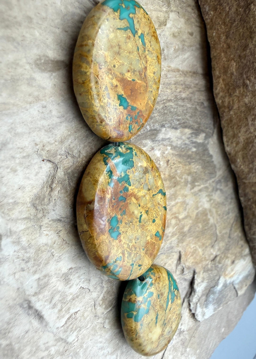 RARE Royston Ribbon Turquoise (NV) Handcut Graduated Oval