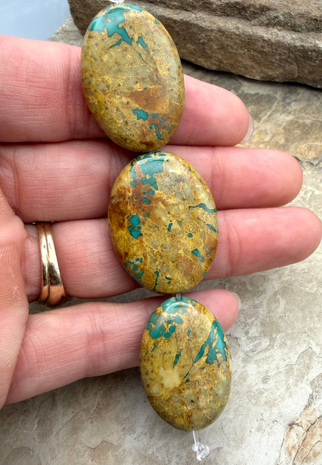 RARE Royston Ribbon Turquoise (NV) Handcut Graduated Oval