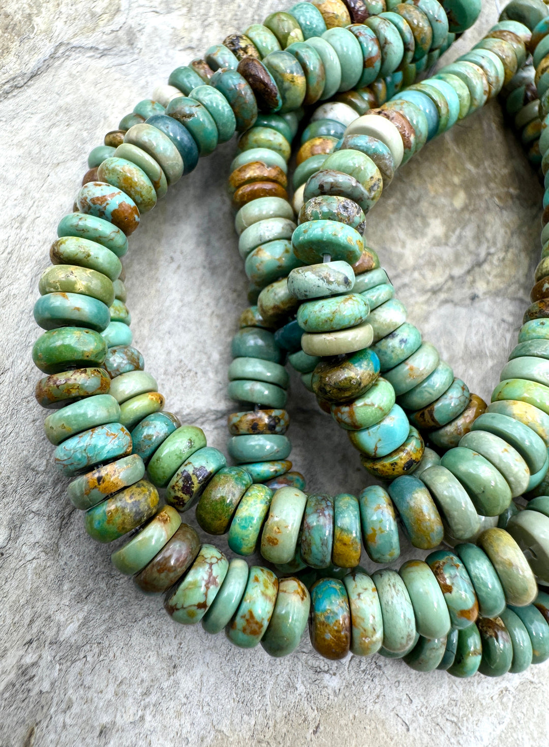 Royston Turquoise (NV) 6mm Button Beads 6 Inch Strand/66-70