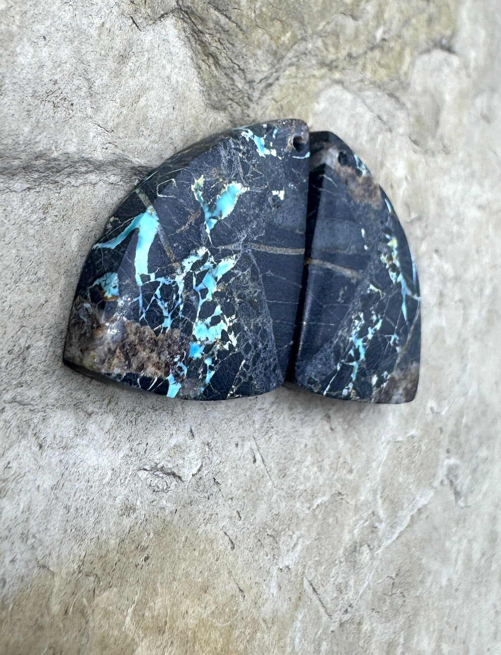 Sierra Nevada Ribbon Turquoise (Nevada) Matching Bead Slab