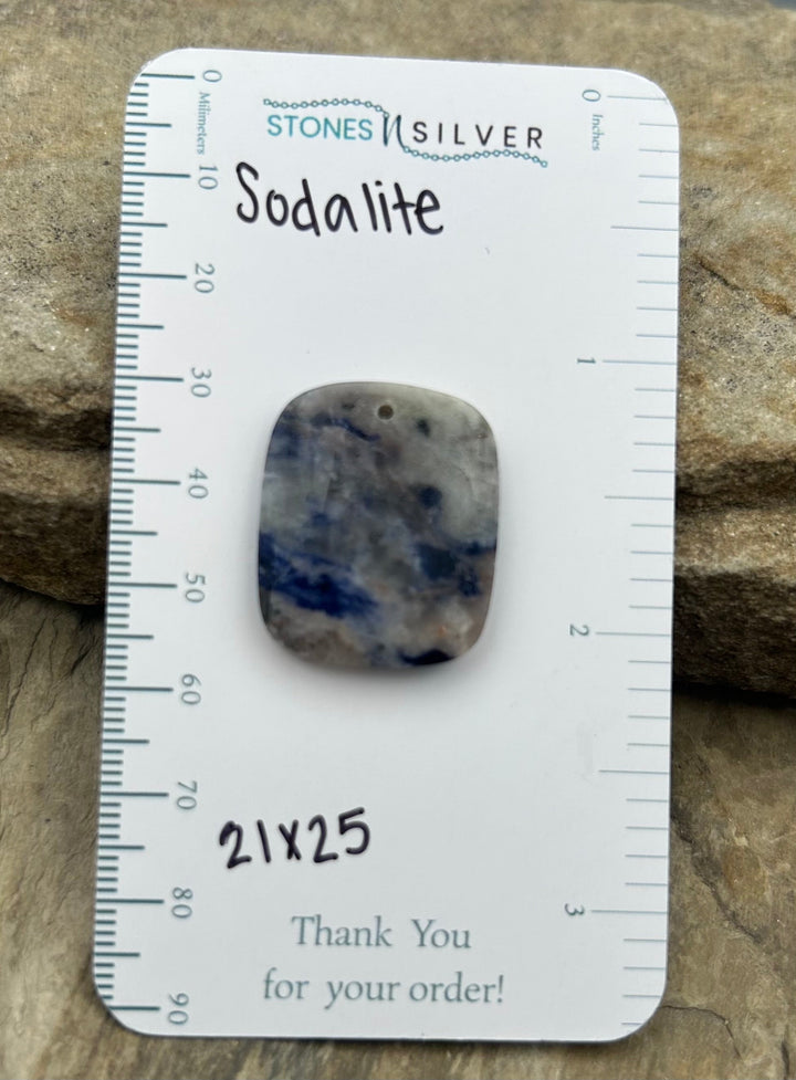 Sodalite Focal Pendant Bead 21x25 - Tourmaline