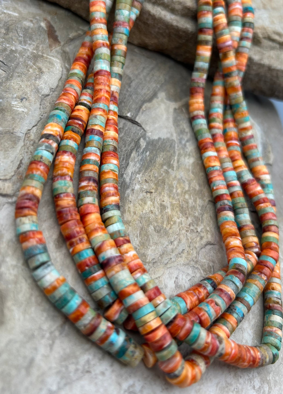 Spiny Oyster and Hubei Turquoise 6mm Heishi Beads One 16