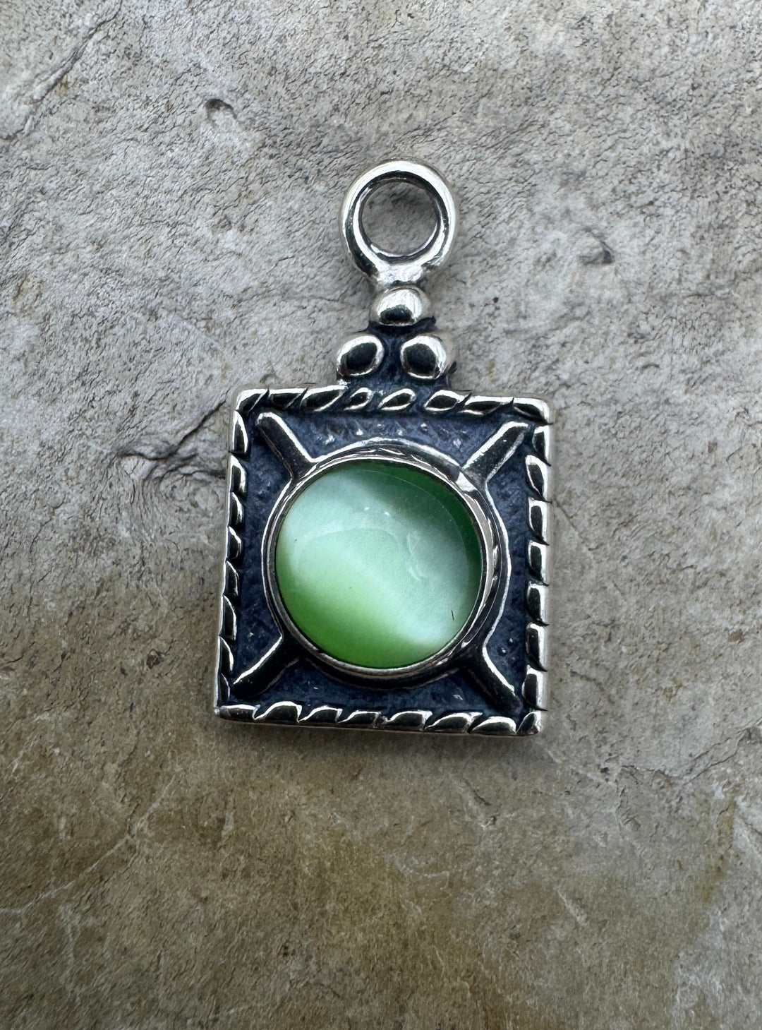 Sterling Silver Green Cat’s Eye Strone Charm 12x16