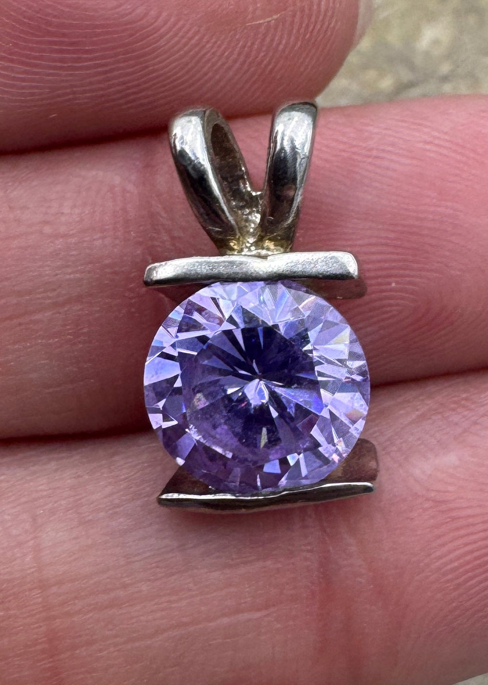 Sterling Silver Lavender Color Faceted Strone Pendant