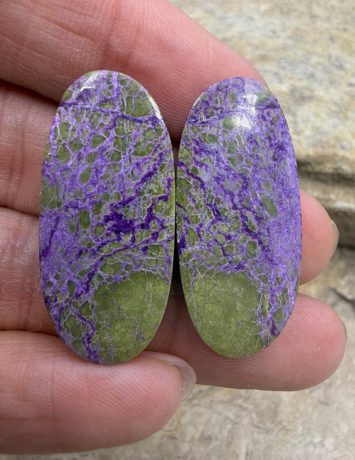 Stichite/Atlantisite (Australia) Teardorp Cabochon Matched