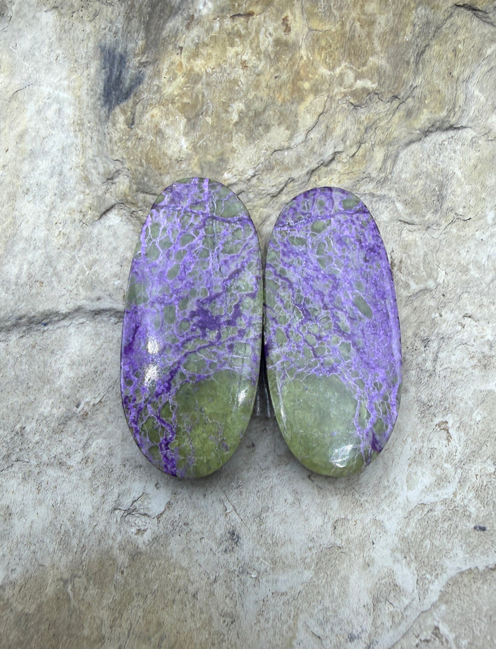 Stichite/Atlantisite (Australia) Teardorp Cabochon Matched