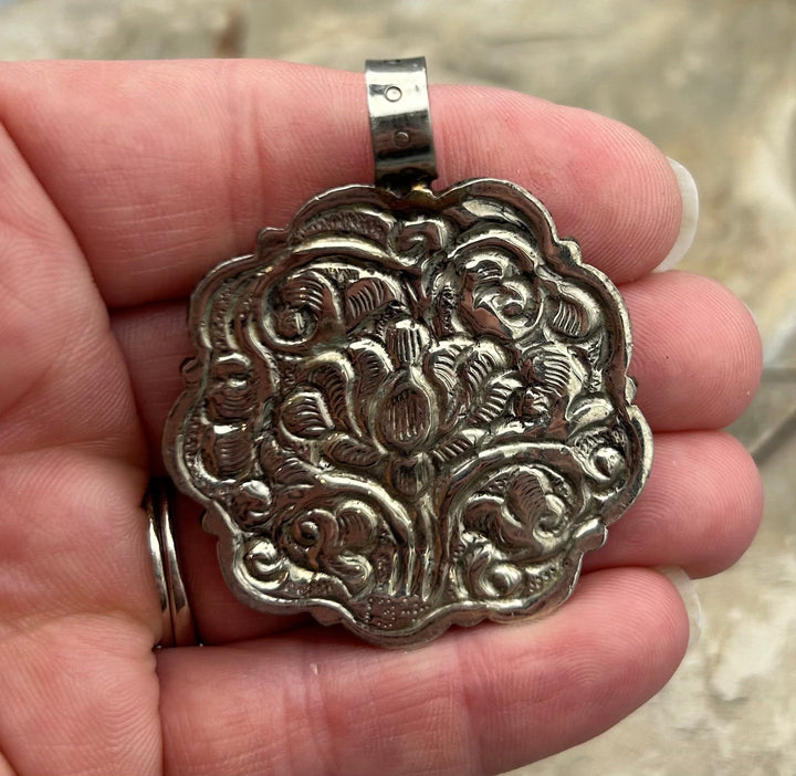 Turquoise and Spiny Oyster Rose Pendant 42x54mm (Base