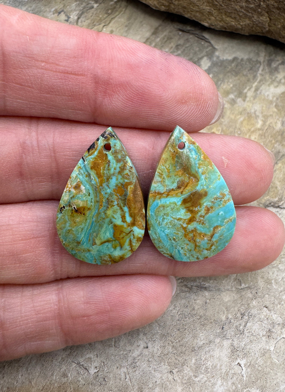 Tyrone Turquoise (New Mexico) Matching Earring Slab Bead
