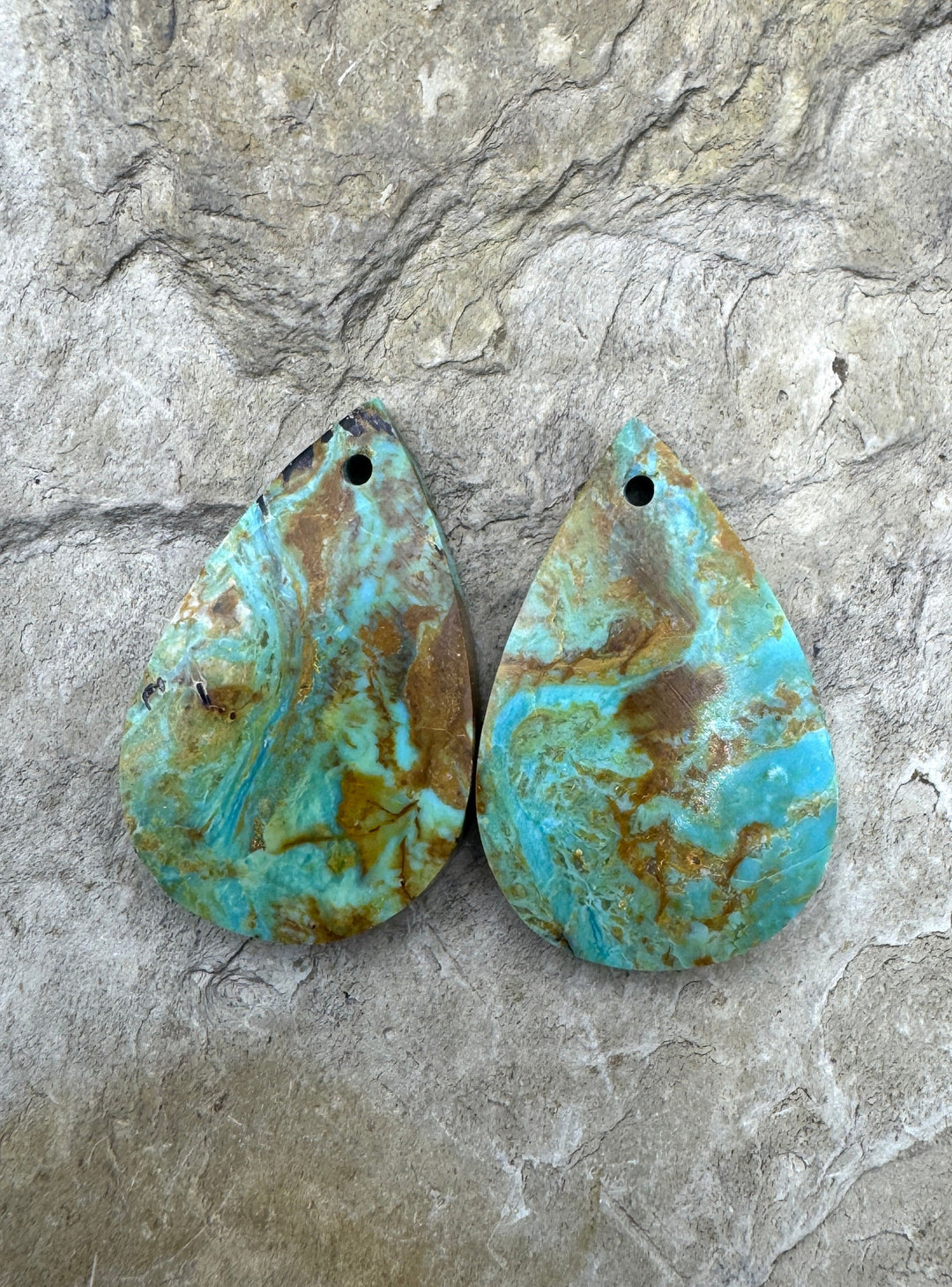 Tyrone Turquoise (New Mexico) Matching Earring Slab Bead
