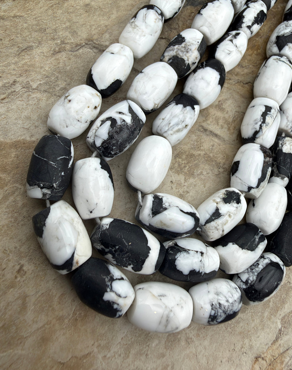 White Buffalo Kingman Composite 8x12mm Barrel Beads 8 Inch